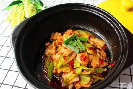 砂锅可以放油炒吗