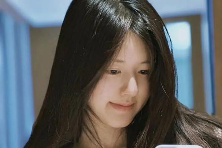 赵露思14pro什么颜色