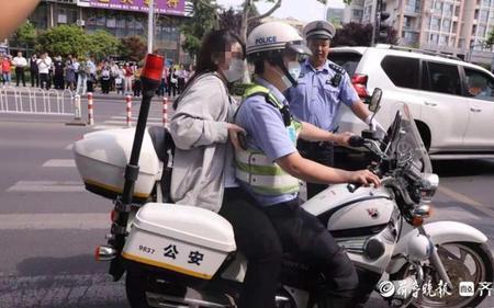 交警都要会骑摩托车吗