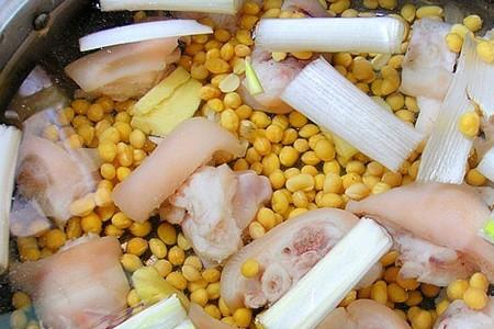 松筋藤煲猪脚做法大全