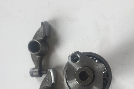 豪爵鹰钻怠速不稳加速熄火