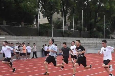 青春蓬勃的意思