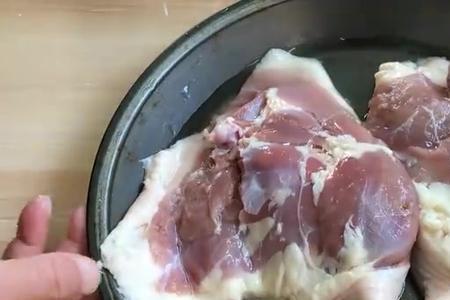 买回来的鸭腿怎么去毛
