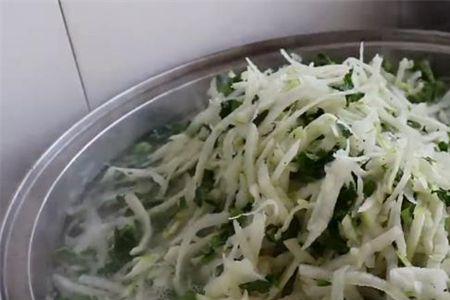 腌一百斤菜需要多少盐
