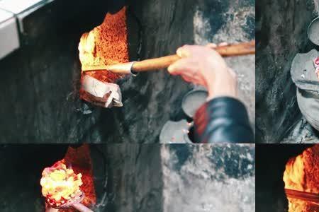 柴让火烧是什么意思