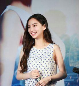 杨颖和angelababy是同一个人吗