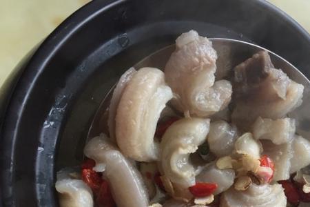 牛鞭炖牛大力汤需要配什么