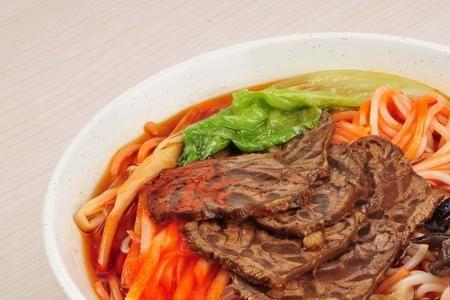 武汉牛肉粉的配料和具体做法