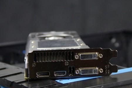gtx780显卡支持双显示器吗