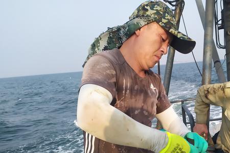 船员出海是干半年休半年吗