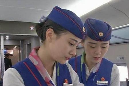 高铁列车员每年转正时间