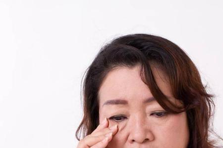 中年妇女和中年女性的区别