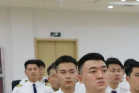 民航飞行员上班流程