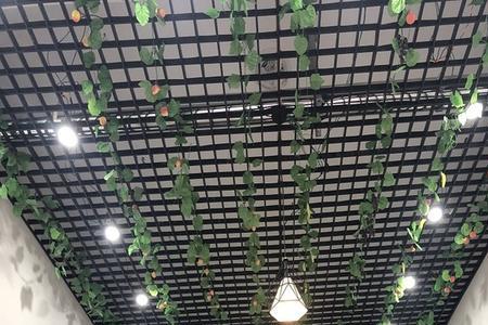 铁隔栅栏吊顶安装方法