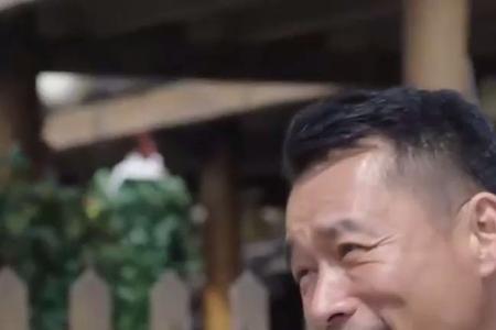 温暖的村庄的村主任是谁扮演的