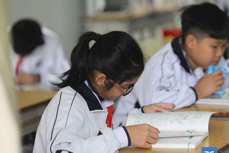 怎么对付上课捣乱的高中学生