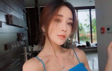 抖音爱自拍的女人心理