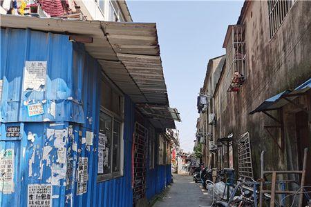 居民区内匀许收售旧衣服吗