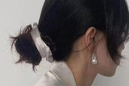 气质高冷是什么意思