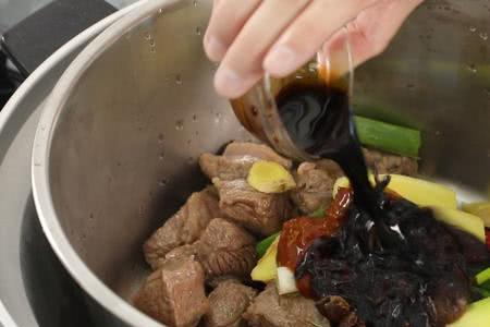 曾阿牛牛肉面牛肉怎么炖的