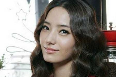 为什么今年女生不流行烫发
