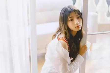 女生比男生大可以谈恋爱吗
