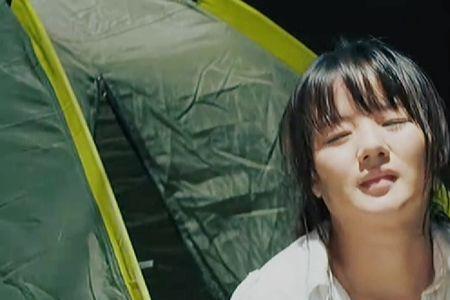 女子追逃犯掉入山洞是什么电影