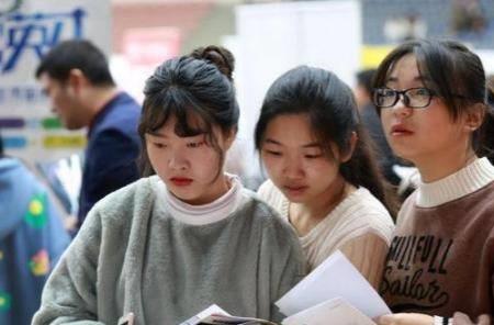 考上大学当地政府会补贴钱吗