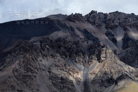 西藏的山体为什么松散