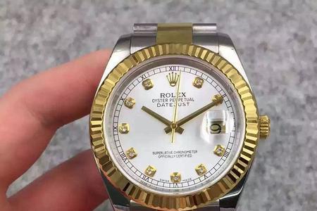 白盘手表与金盘手表的区别