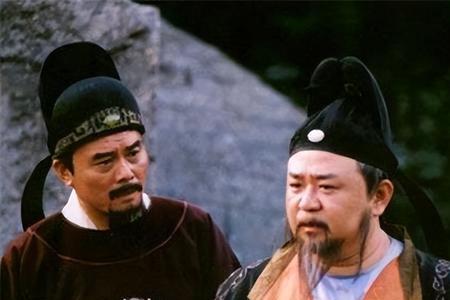 狄仁杰是包拯的什么人