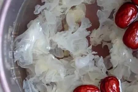 银耳能用醋泡吗