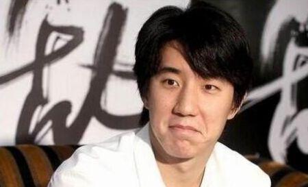 满脸不悦的意思是什么
