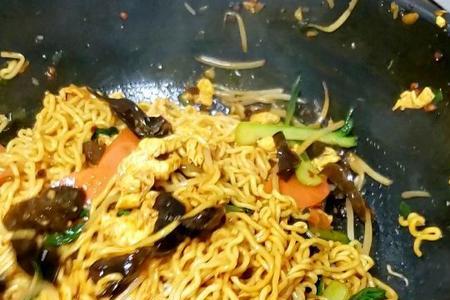 炒方便面油多了怎么办