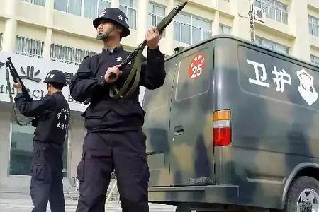 运钞车为什么要用武装押运