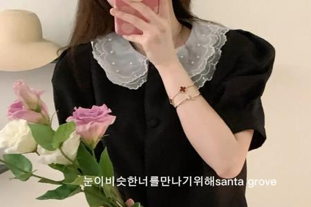 树莓色半裙搭配什么颜色上衣