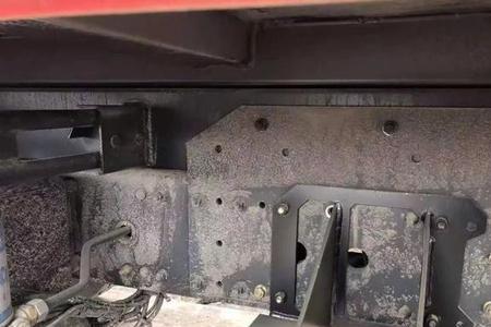 isuzu皮卡车架号在什么位置