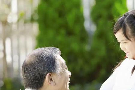女儿总挑妈妈缺点怎么相处