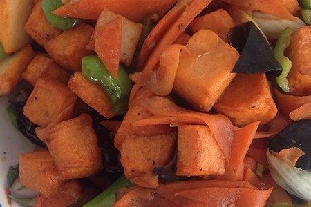 小炒鱼豆腐湘菜做法