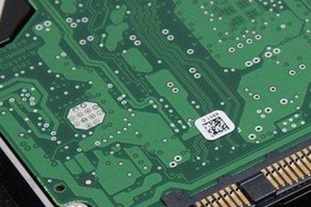 固态硬盘和机械硬盘卡槽通用嘛