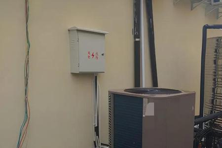 空气能采暖暖气片全封闭吗