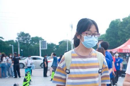 烟台工商学院多少人