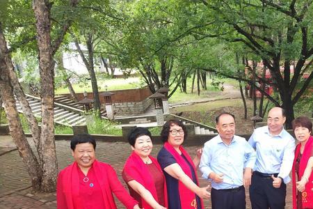 60岁老同学聚会打油诗
