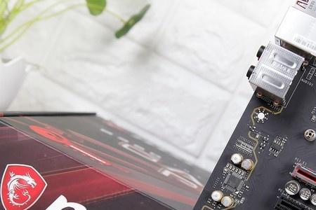 9600kf配微星b360主板能超频吗