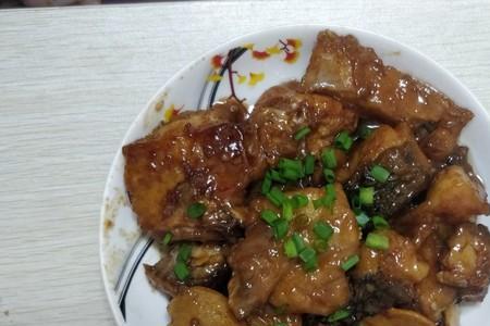 红烧鱼块可以放哪些配菜