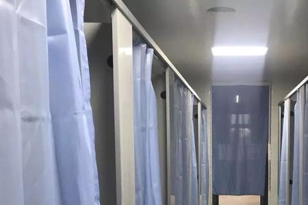 初中的公共澡堂怎么洗澡