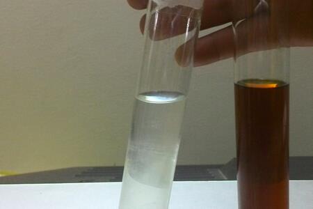 火碱热水泡好还是冷水好