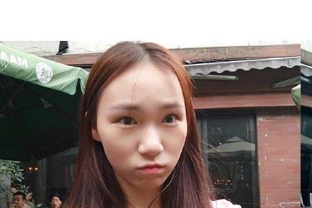 自拍时模糊不清是为什么