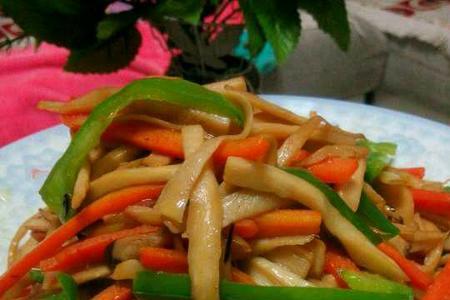 为什么杏鲍菇炒出来有很多水