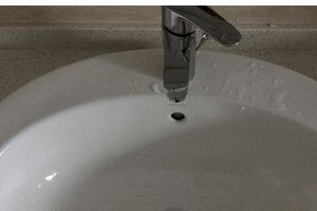 洗手池斜了怎么办